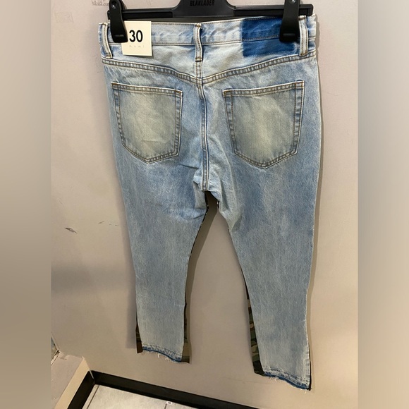 MNML Flare Denim Jeans - Picture 2 of 3